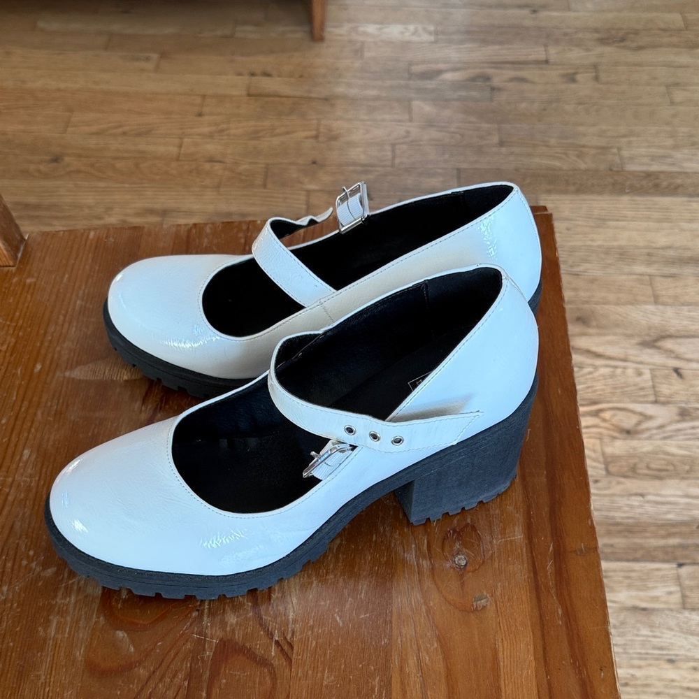 Women's White Mary Jane Shoes